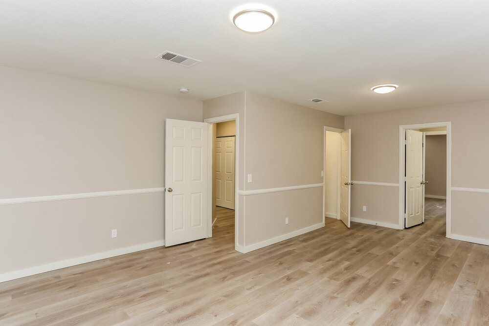 Building Photo - 2418 Island Paradise Ave