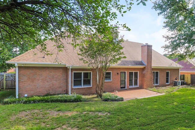 Building Photo - 2443 Minda Path