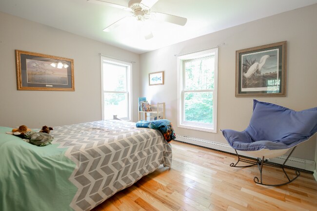 Building Photo - 1180 N Rd