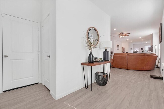 Building Photo - 23823 Escardilla Dr