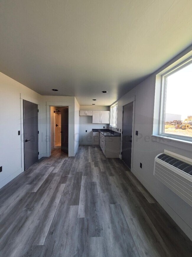 Building Photo - 212 Fletching Way