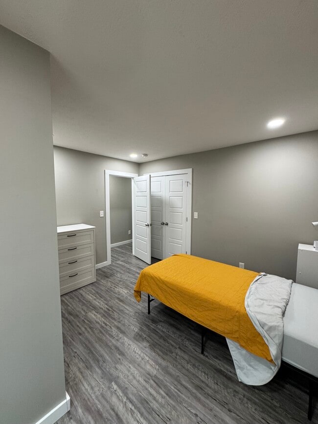 Building Photo - 241 Berry Ln