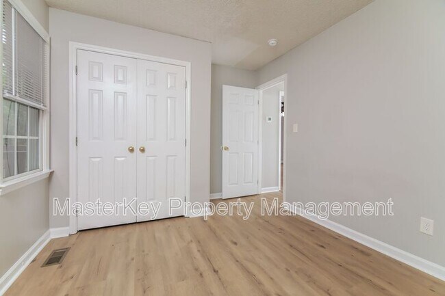 Building Photo - 1021 Amber Acres Ln
