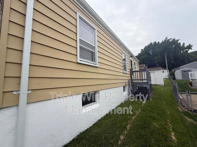 Building Photo - 3349 Marmary Ln