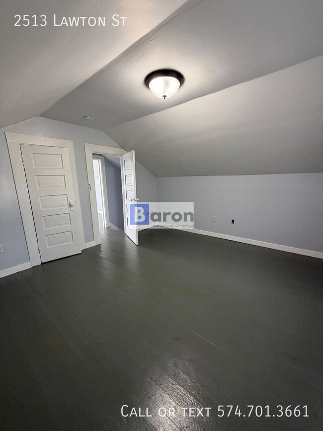 Building Photo - 2513 Lawton St