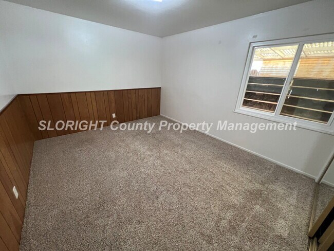 Building Photo - AVAILABLE AUGUST - Home on Foothill Road - 3 Bed / 1 Bath