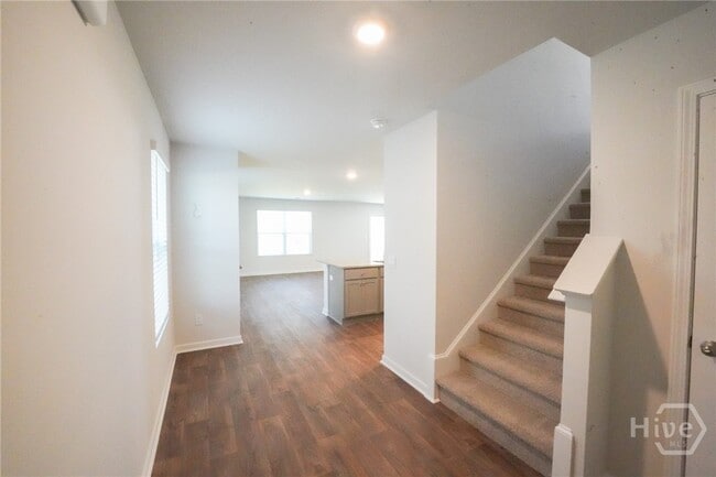 Building Photo - 467 Coconut Dr