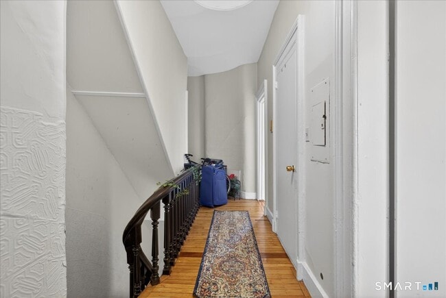 Building Photo - 29 Eld St
