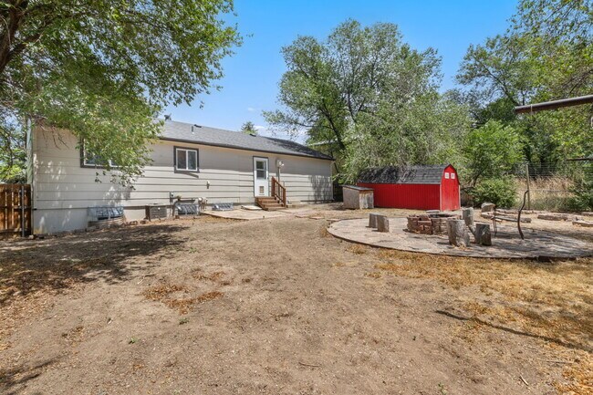 Building Photo - 341 Longfellow Dr