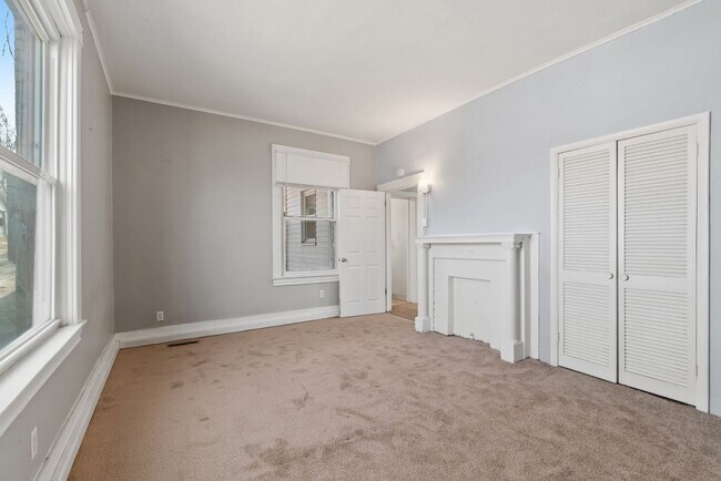 Building Photo - 416 First St_BT