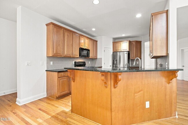 Building Photo - 401 Waverly Hills Dr