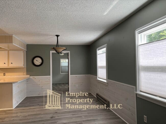 Building Photo - 10239 Baldy Mountain Rd