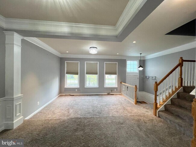 Building Photo - 22464 Maison Carree Square