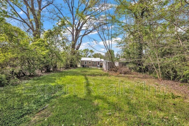 Building Photo - 7119 1st Ave S