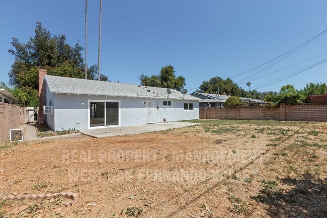 Building Photo - 7749 Kentland Ave