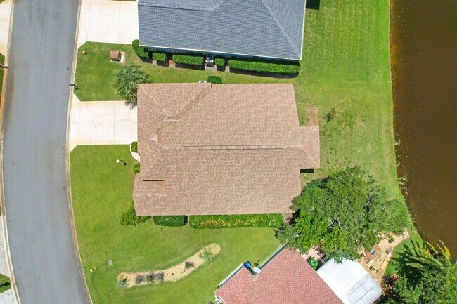 Building Photo - 2340 Commodores Club Blvd