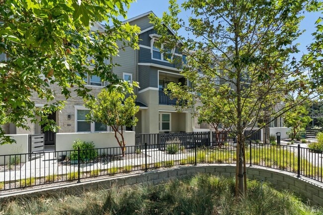 Building Photo - 219 Gambrel Cir