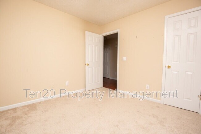 Building Photo - 7240 Midland Chase Loop
