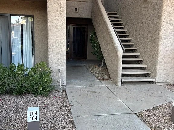 Building Photo - 9550 N 94th Plz