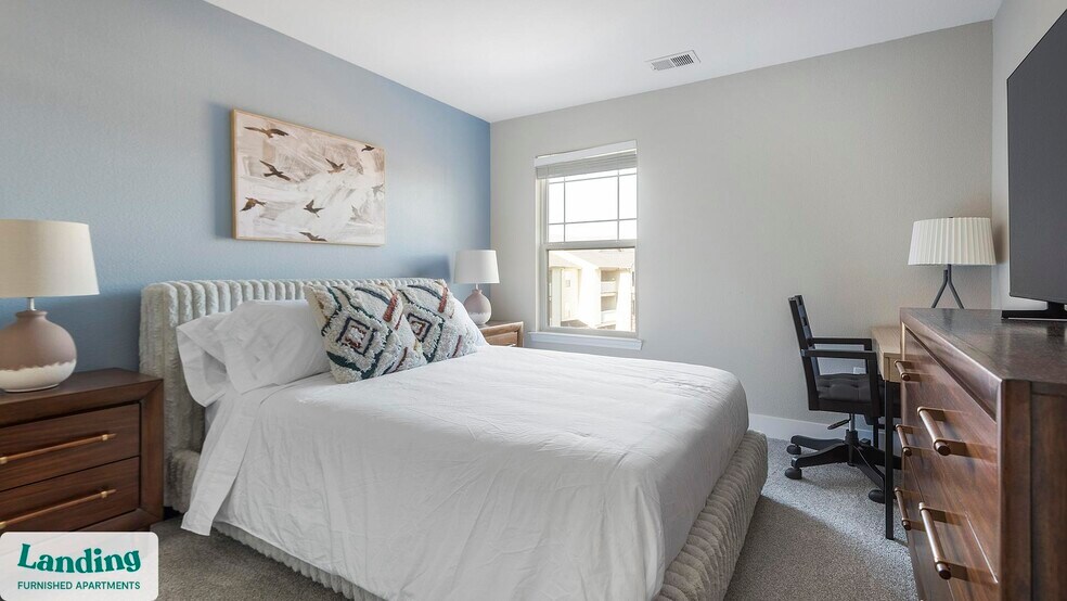 Building Photo - 400 Legends Terrace Dr