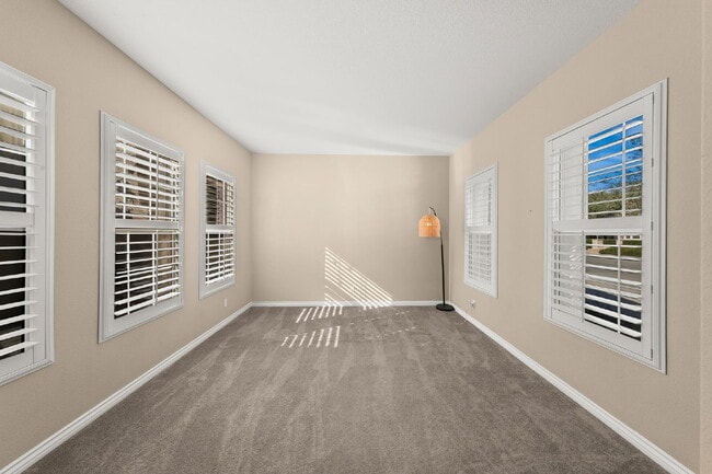 Building Photo - Stunning Single-Story Luxury Home in Coveted Rolling Hills Ranch