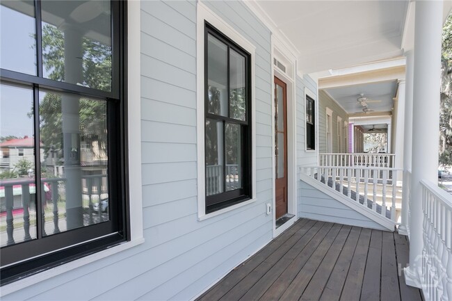 Building Photo - 1720 Barnard St