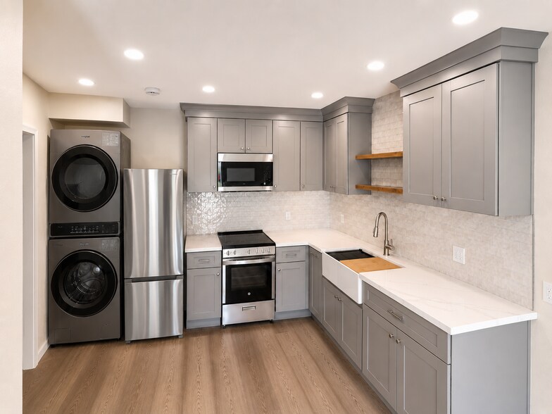 Building Photo - 15820 Arcturus Ave