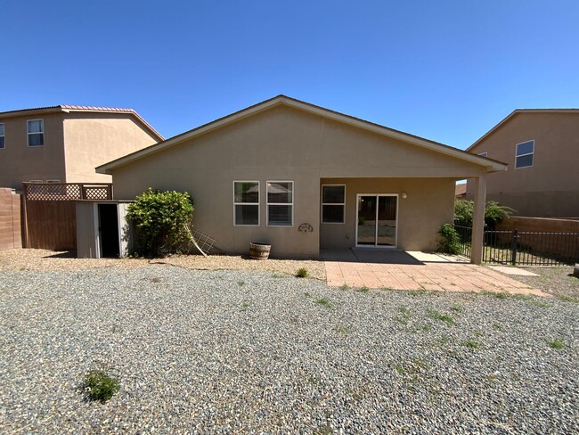 Building Photo - 3 Bedroom Single Story Home Available Near...