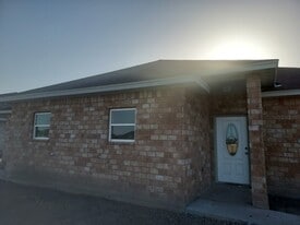 Building Photo - 308 Cantalupo Ln