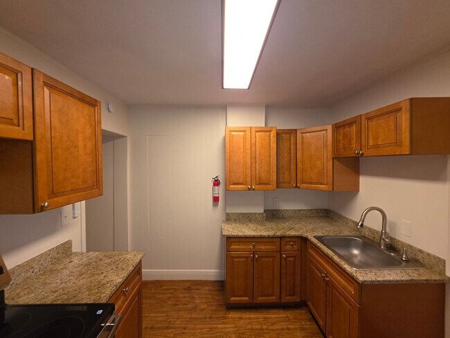 Building Photo - 202 Luella Ct