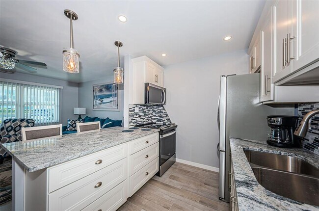 Building Photo - 9715 Harrell Ave