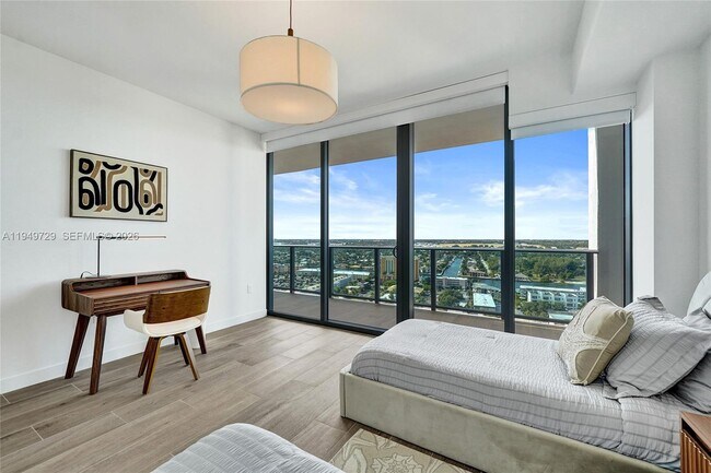 Building Photo - 900 N Ocean Blvd