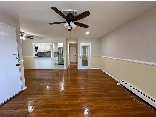 Building Photo - 374 Cator Ave