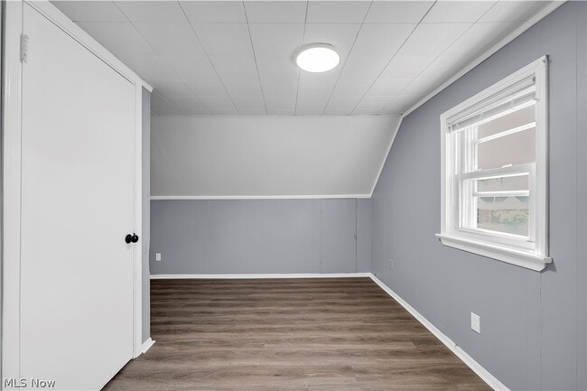 Building Photo - 4684 W 158th St