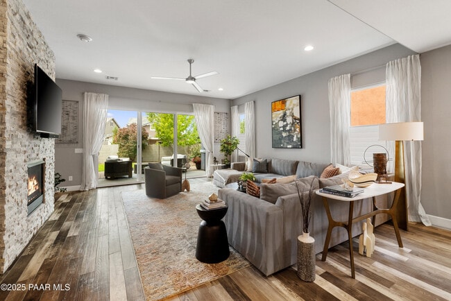 Building Photo - 1465 Varsity Dr