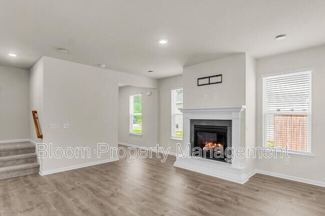 Building Photo - 216 Wappoo Trce Ln