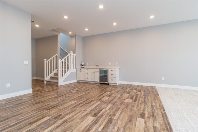 Building Photo - 805 28th St NW