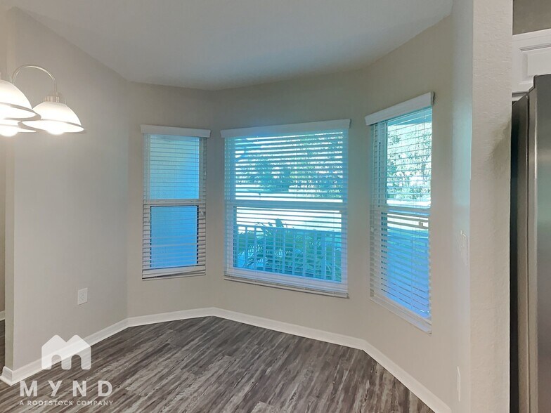 Building Photo - 7328 Landmark Dr