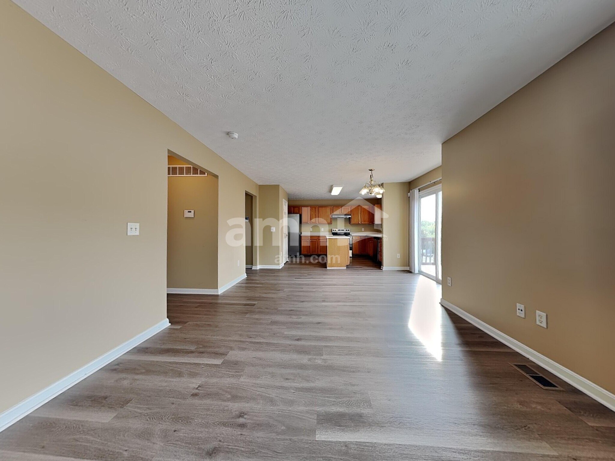 Building Photo - 135 Easton Manor Dr