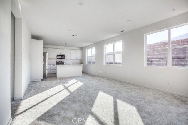 Building Photo - 15812 Caterpillar Dr