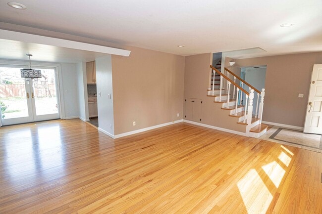 Building Photo - 3041 Pruneridge Ave