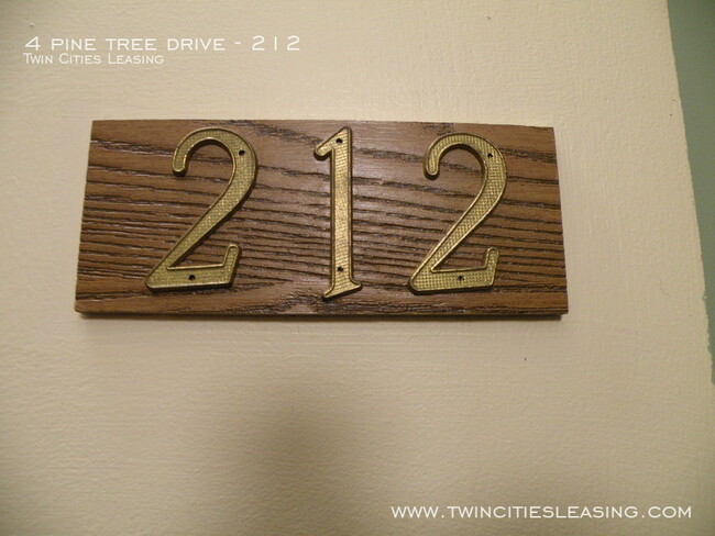 Building Photo - 1 bedroom 1 bath Handicap accessible