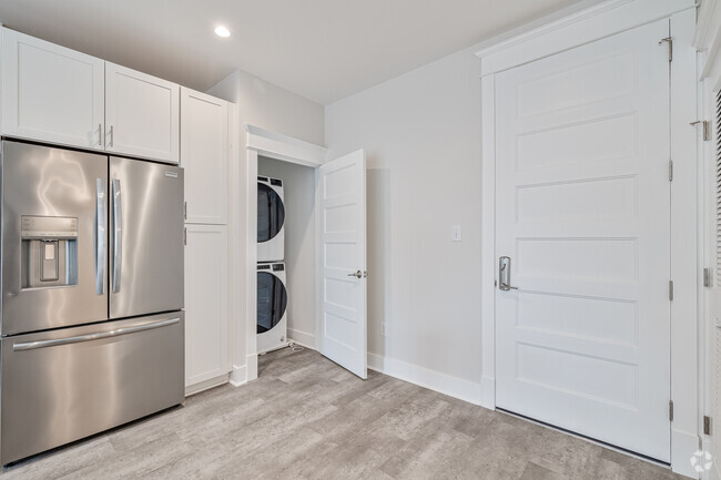 2BR, 2BA - 1,067SF - Laundry - 310 W Brookland Park Blvd