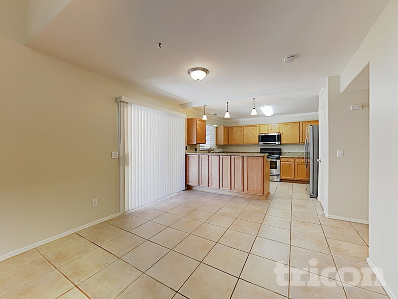 Building Photo - 16286 N 159th Dr