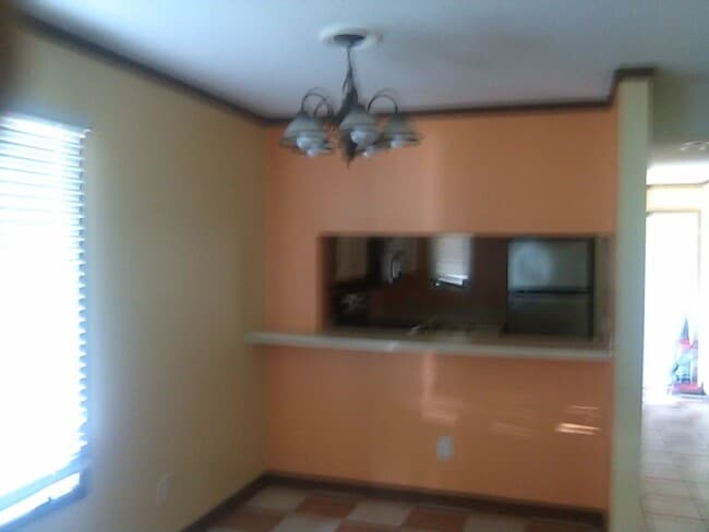 Building Photo - Chapel Hill -Mill Creek 4BR/2BA Garden-sty...