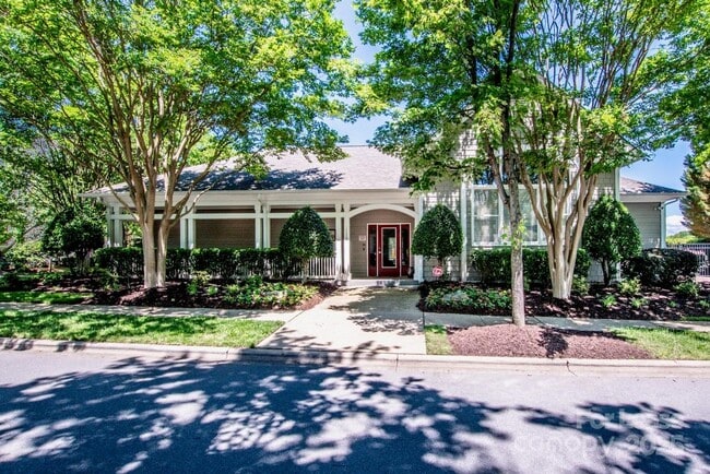 Building Photo - 17307 Villanova Rd