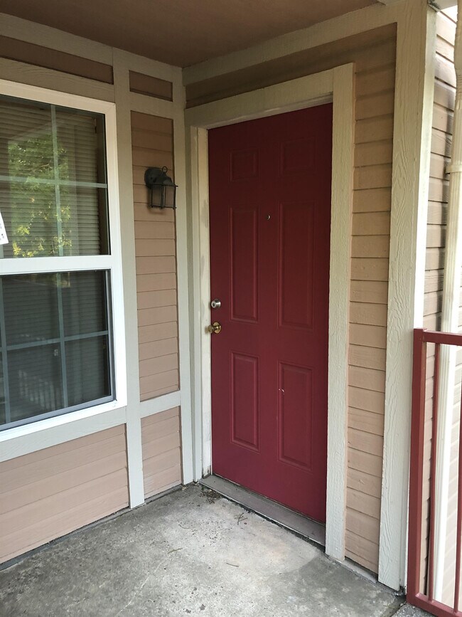 Building Photo - 1112 Frame St