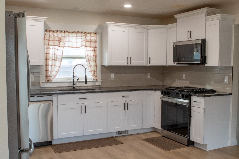 Building Photo - 945 N 7th E St