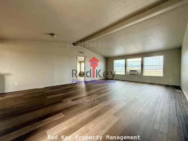 Building Photo - S. Main St. Single Family Home