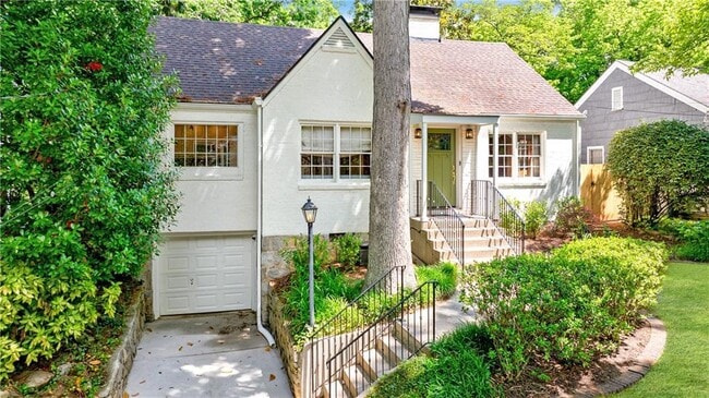 Primary Photo - 1268 University Dr NE